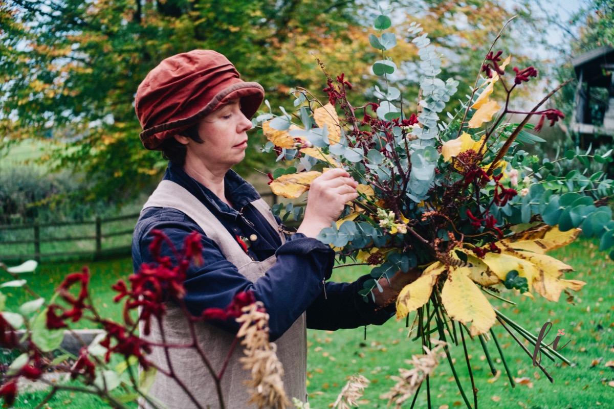 Featured image for “Fierceblooms Makes A Wild Garden Style Autumn Bouquet”