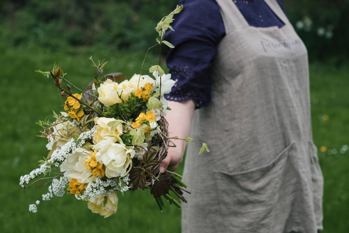 A Spring Wild Garden Style Bouquet
