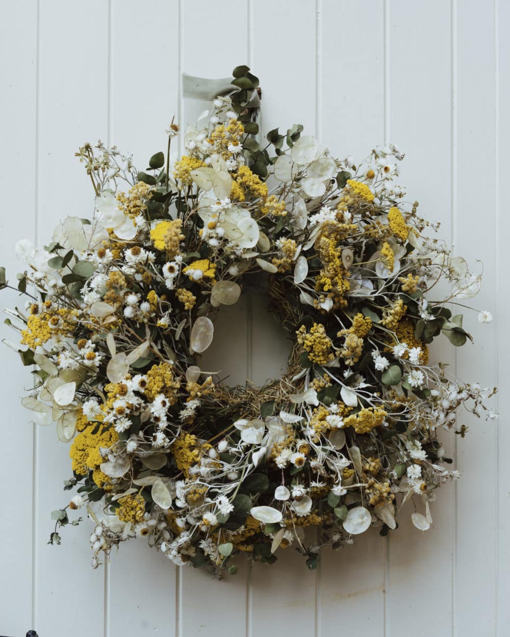 Everlasting dried flower wreath