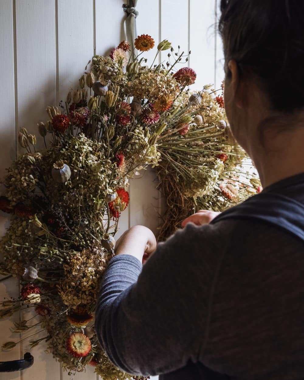 Making a sustainable everlasting autumn wreath by fierceblooms