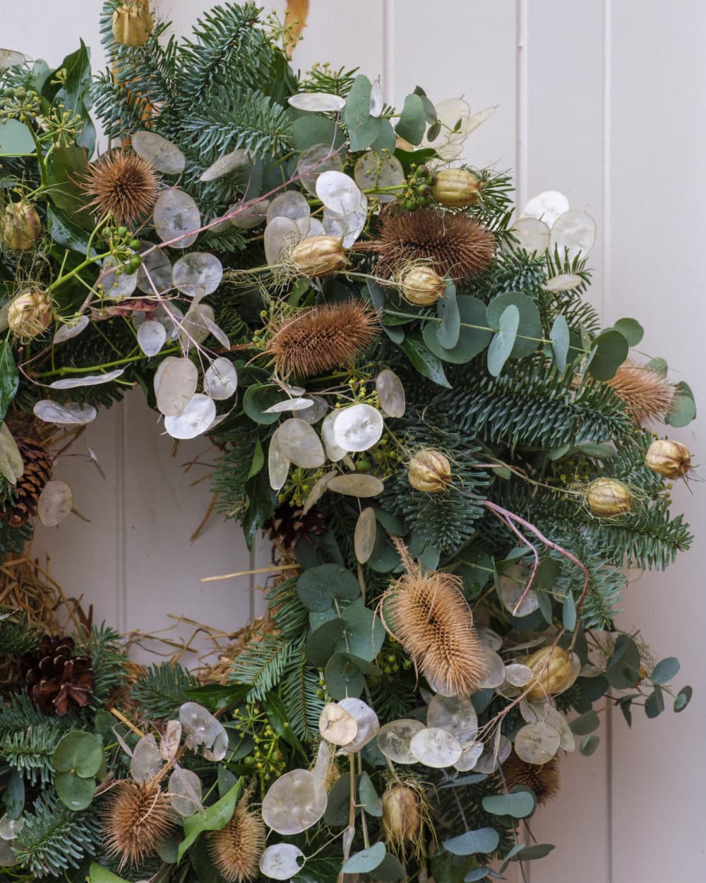 side view seasonal sustainable christmas wreath