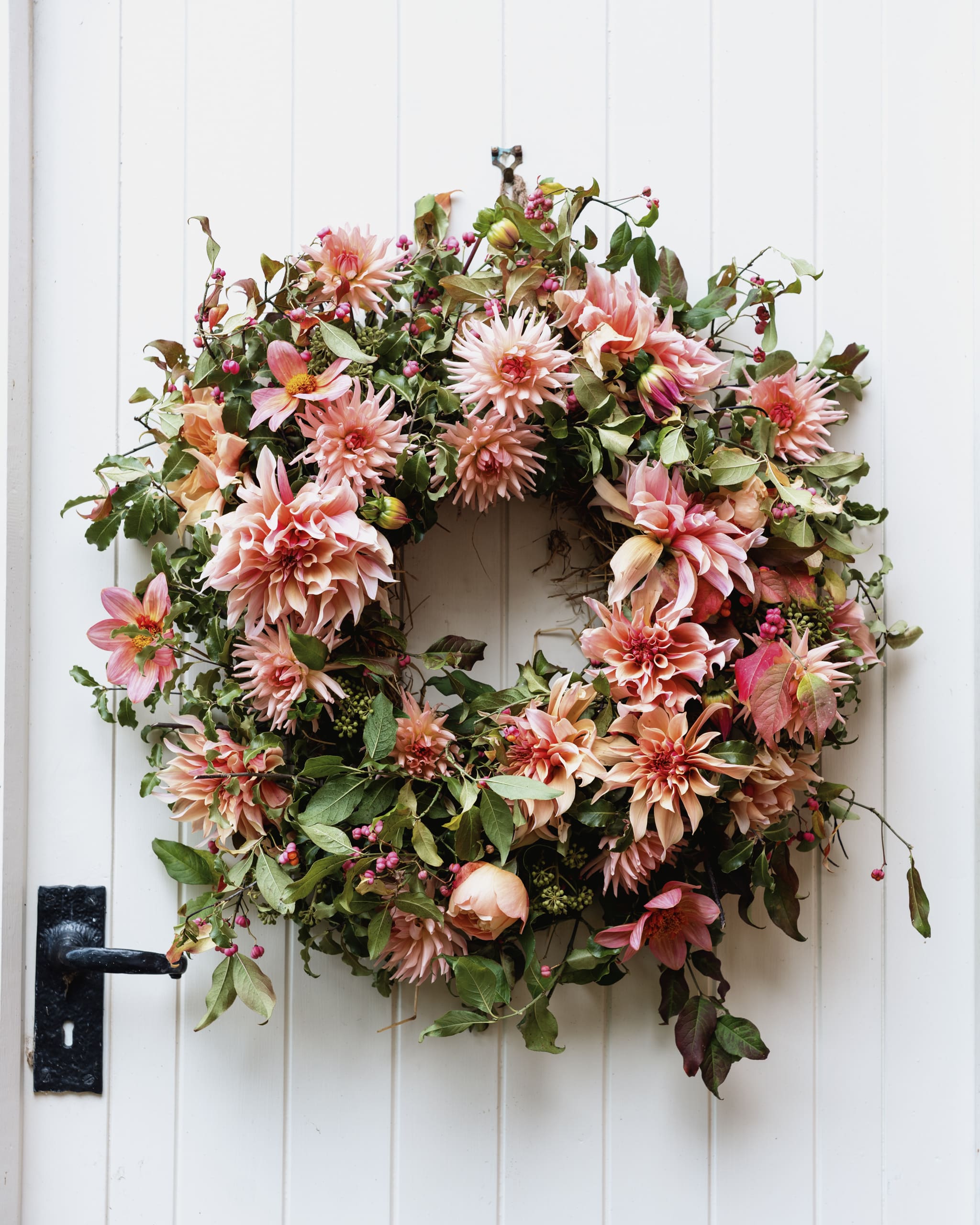 Featured image for “Creating Autumn Dahlia Wreaths”